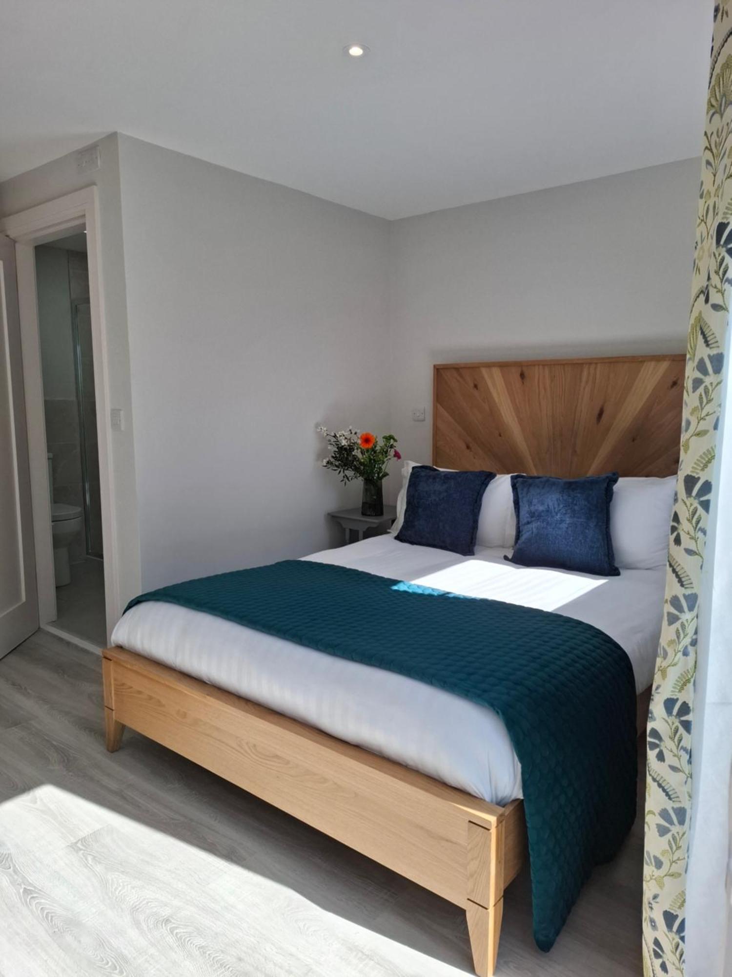 באליפריטר Granville House Apartments And Garden Suites מראה חיצוני תמונה